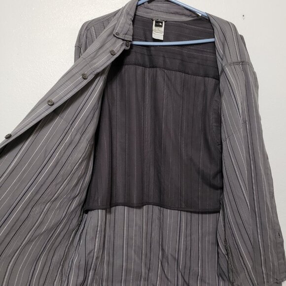 The  North Face Button Down Long Sleeve - Picture 6 of 15